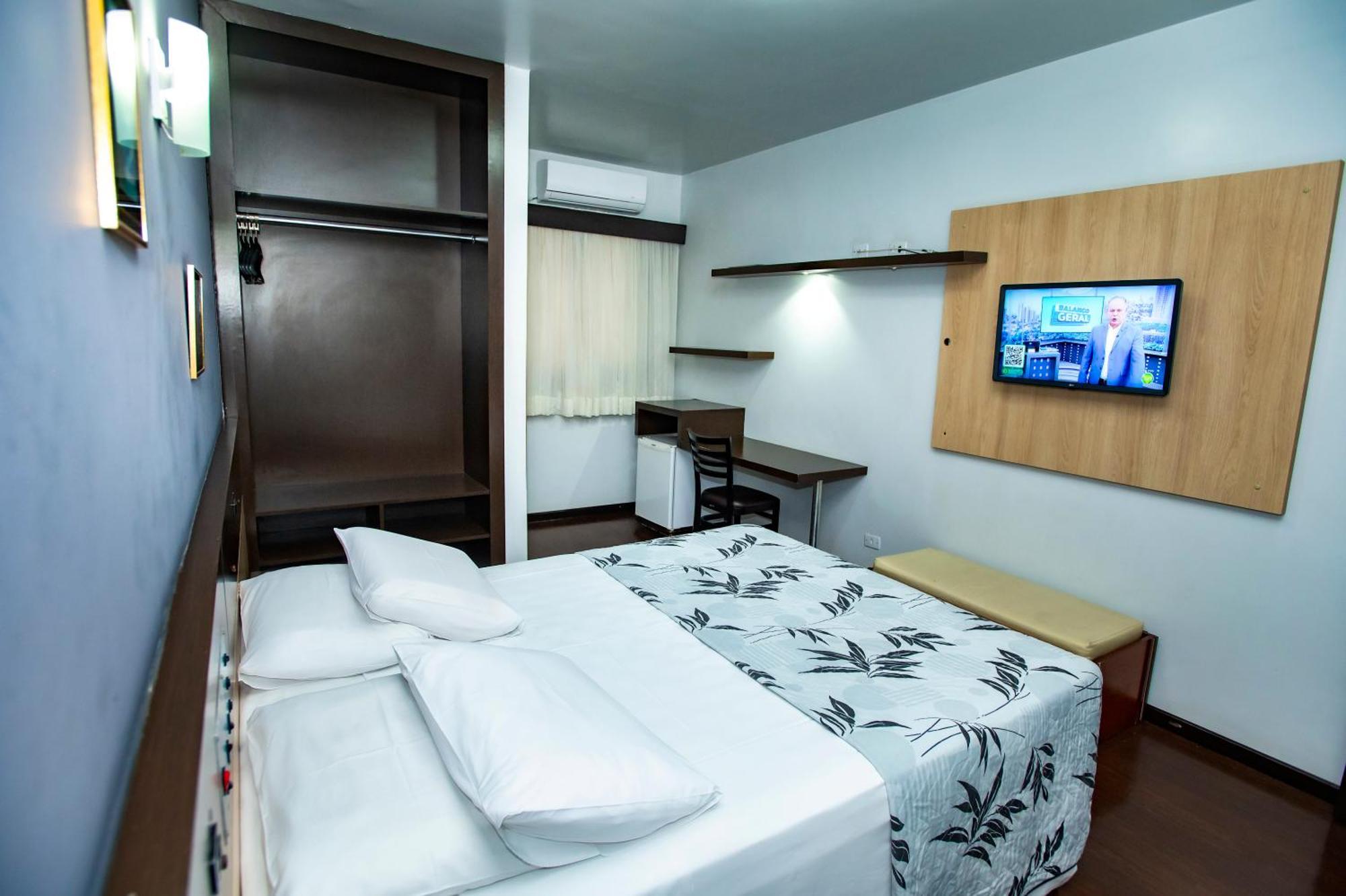 Hotel 365 Cuiabá Esterno foto