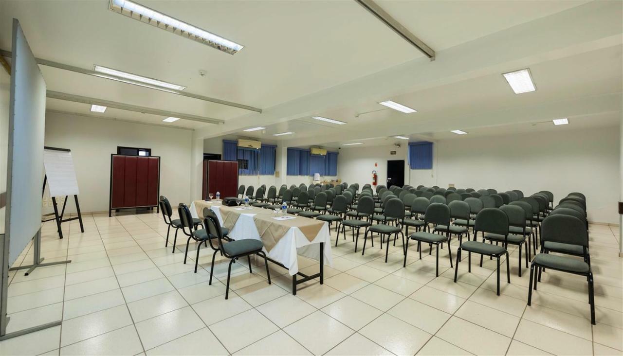 Hotel 365 Cuiabá Esterno foto