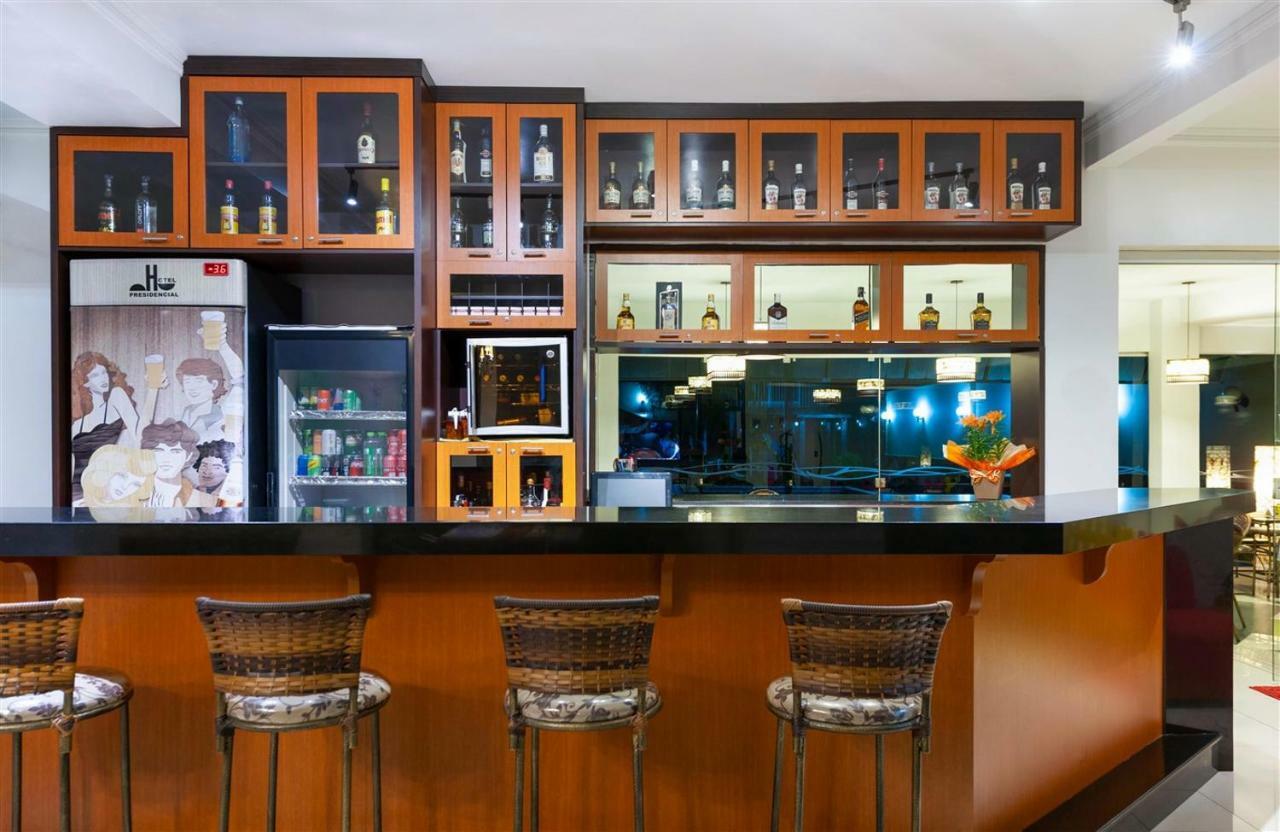 Hotel 365 Cuiabá Esterno foto
