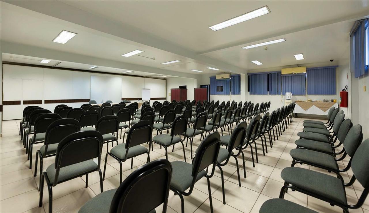 Hotel 365 Cuiabá Esterno foto