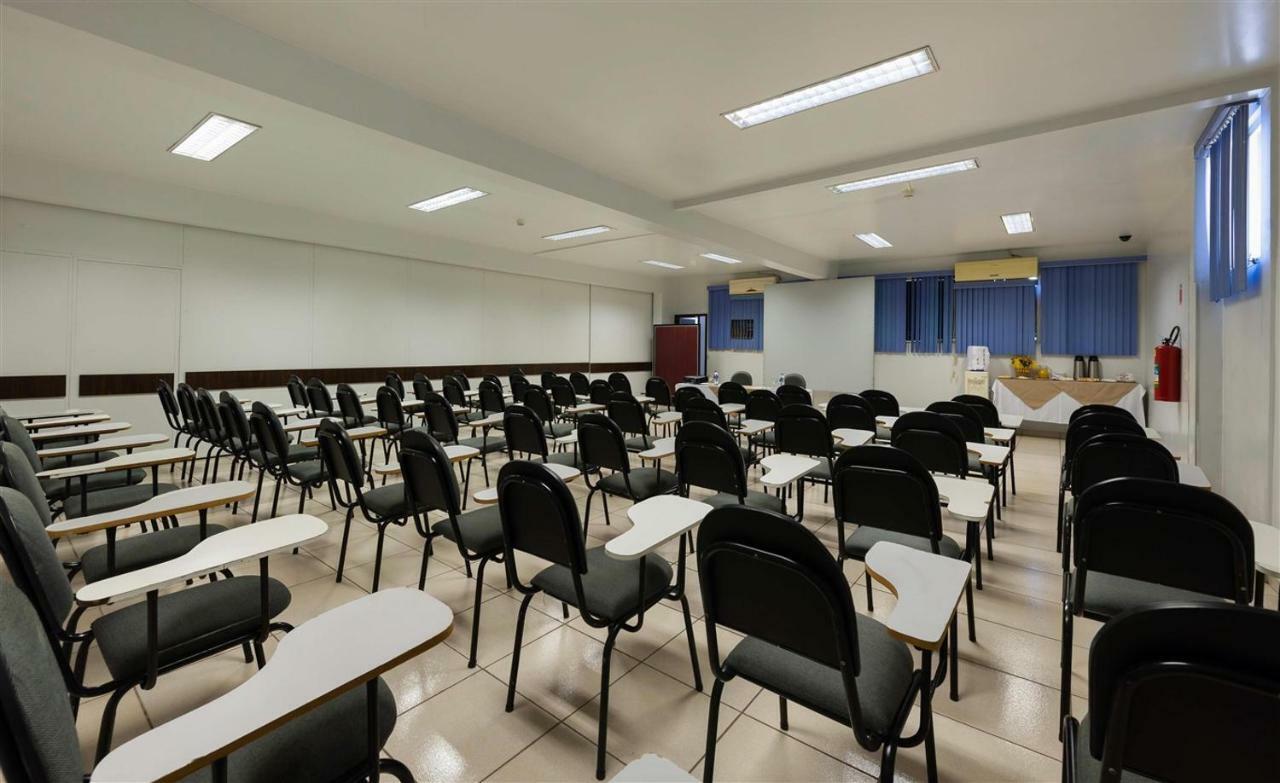 Hotel 365 Cuiabá Esterno foto